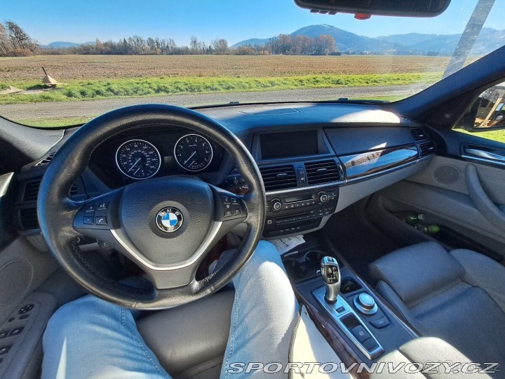 BMW X5 4,8i 2019