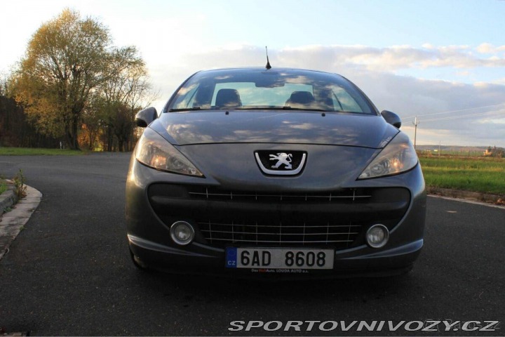 Peugeot 207 CC 1,6   CC (cabrio) 1800