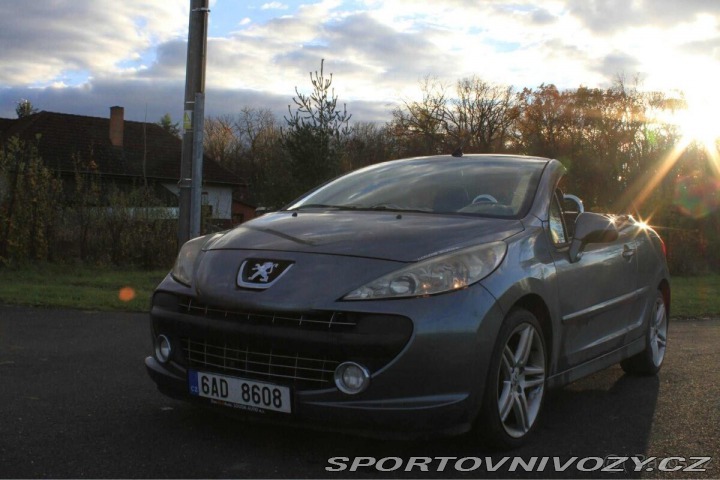 Peugeot 207 CC 1,6   CC (cabrio) 1800
