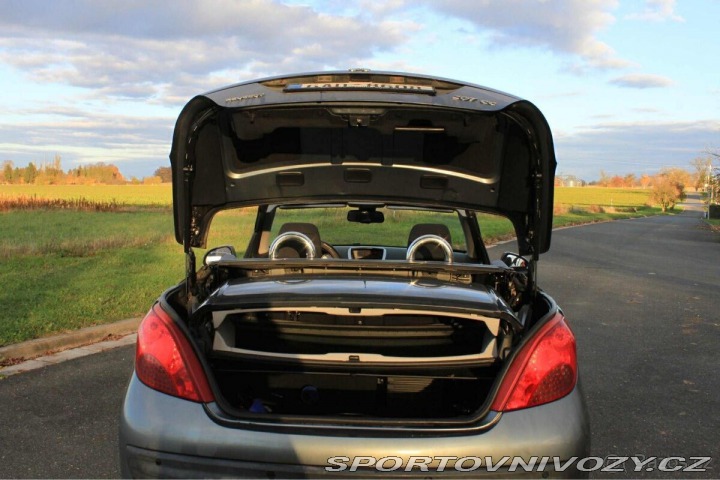 Peugeot 207 CC 1,6   CC (cabrio) 1800