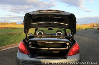 Peugeot 207 CC 1,6   CC (cabrio) 1800