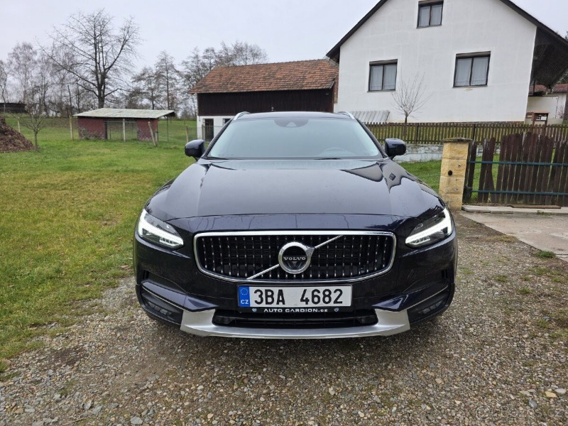 Volvo V90 Cross Country