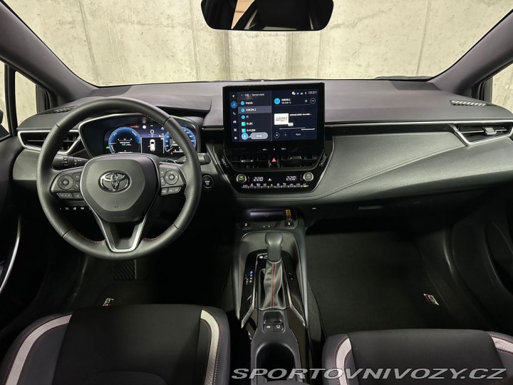 Toyota Corolla GR Sport 2.0 Hybrid e-CVT 2025