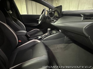 Toyota Corolla GR Sport 2.0 Hybrid e-CVT 2025