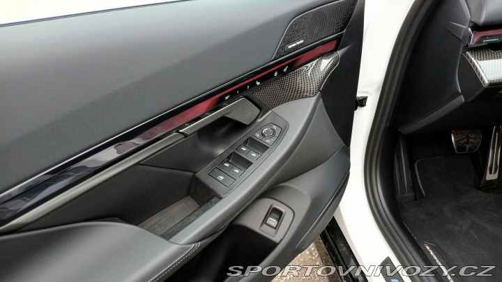 BMW i5 eDrive40 2024