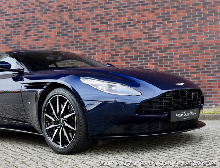 Aston Martin DB11 DB11 5.2 V12 | 360kamera 2016