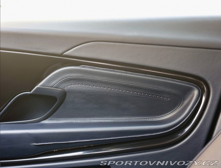 Aston Martin DB11 DB11 5.2 V12 | 360kamera 2016