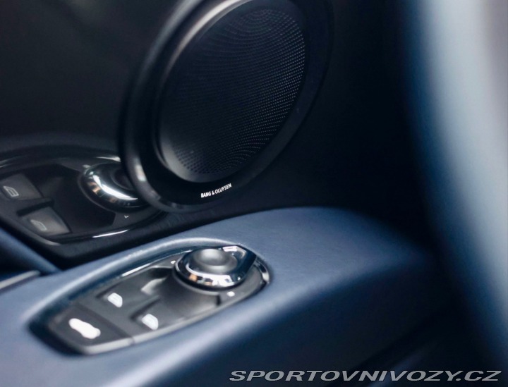 Aston Martin DB11 DB11 5.2 V12 | 360kamera 2016