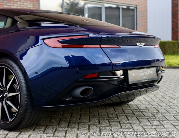 Aston Martin DB11 DB11 5.2 V12 | 360kamera 2016