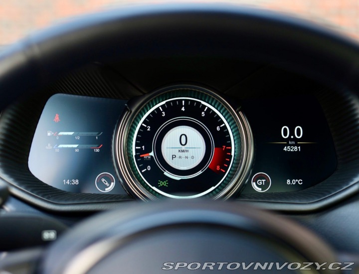 Aston Martin DB11 DB11 5.2 V12 | 360kamera 2016