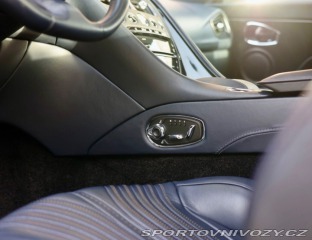 Aston Martin DB11 DB11 5.2 V12 | 360kamera 2016