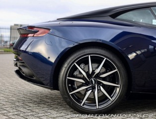 Aston Martin DB11 DB11 5.2 V12 | 360kamera 2016