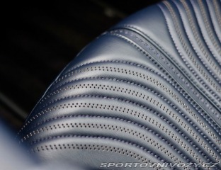 Aston Martin DB11 DB11 5.2 V12 | 360kamera 2016