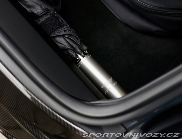 Aston Martin DB12 4.0 V8 Volante | Xenon š 2025