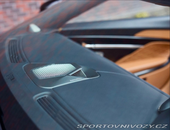 Aston Martin DB12 4.0 V8 Volante | Green m 2024