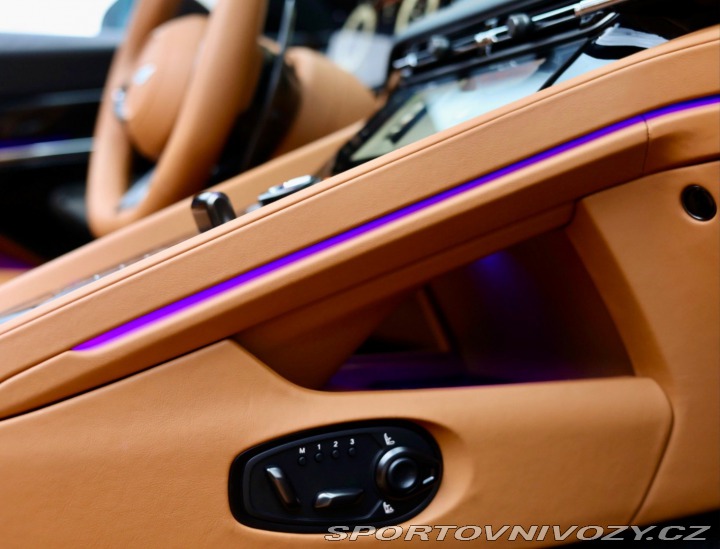 Aston Martin DB12 4.0 V8 Volante | Green m 2024