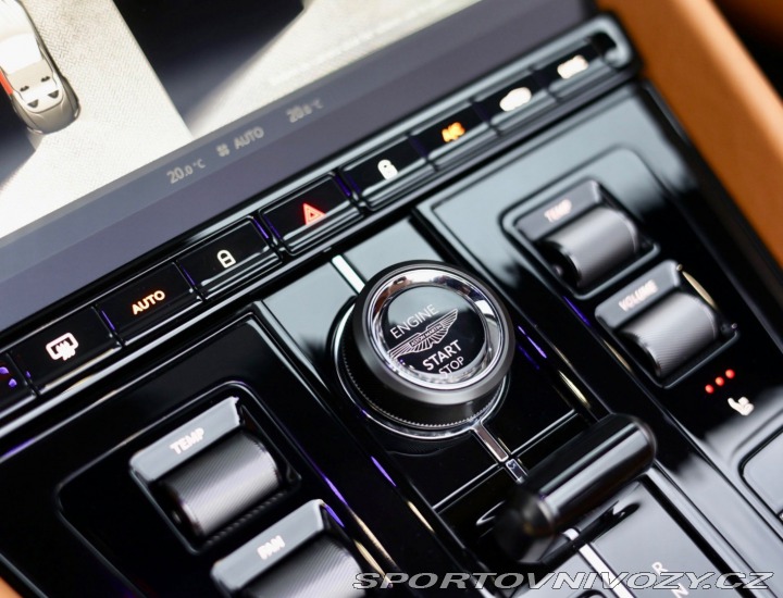 Aston Martin DB12 4.0 V8 Volante | Green m 2024