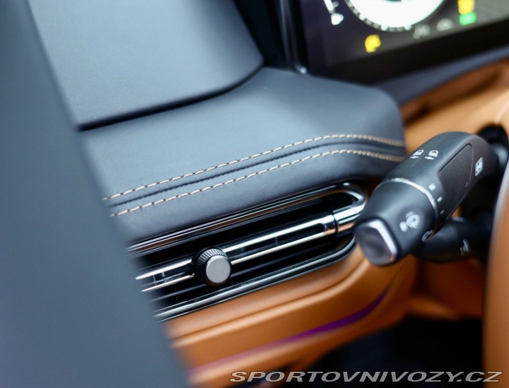 Aston Martin DB12 4.0 V8 Volante | Green m 2024