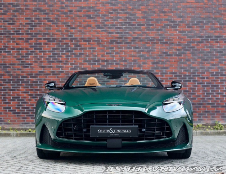 Aston Martin DB12 4.0 V8 Volante | Green m 2024