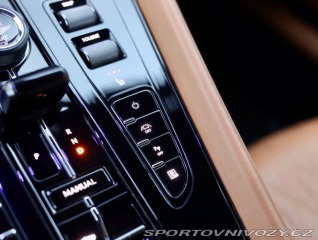 Aston Martin DB12 4.0 V8 Volante | Green m 2024