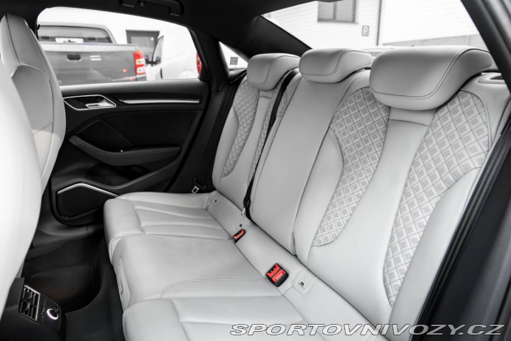 Audi RS3 Limousine 2.5 TFSI Quatt 2018