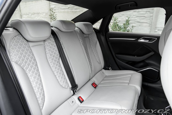 Audi RS3 Limousine 2.5 TFSI Quatt 2018