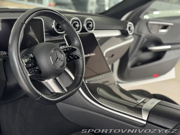 Mercedes-Benz C 300e AMG 230kW*REZERVACE! 2022