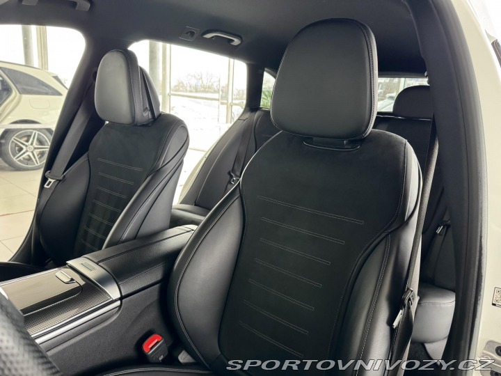 Mercedes-Benz C 300e AMG 230kW*Nez.Topení 2022