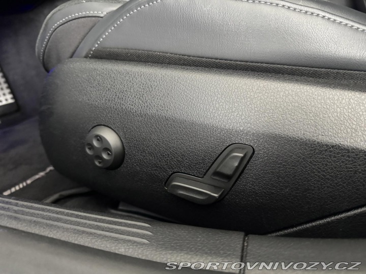 Mercedes-Benz C 300e AMG 230kW*REZERVACE! 2022