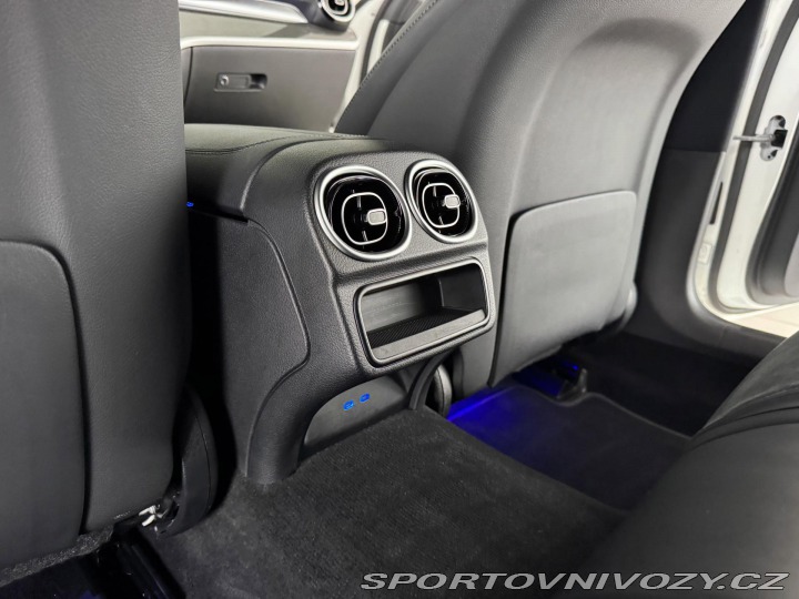 Mercedes-Benz C 300e AMG 230kW*REZERVACE! 2022