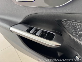 Mercedes-Benz C 300e AMG 230kW*Nez.Topení 2022