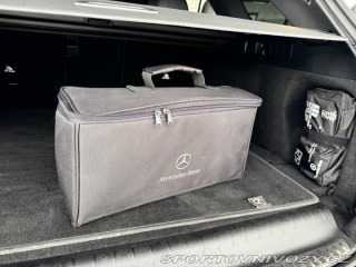 Mercedes-Benz C 300e AMG 230kW*Nez.Topení 2022