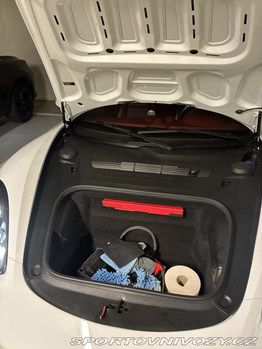 Porsche 718 Cayman 2025