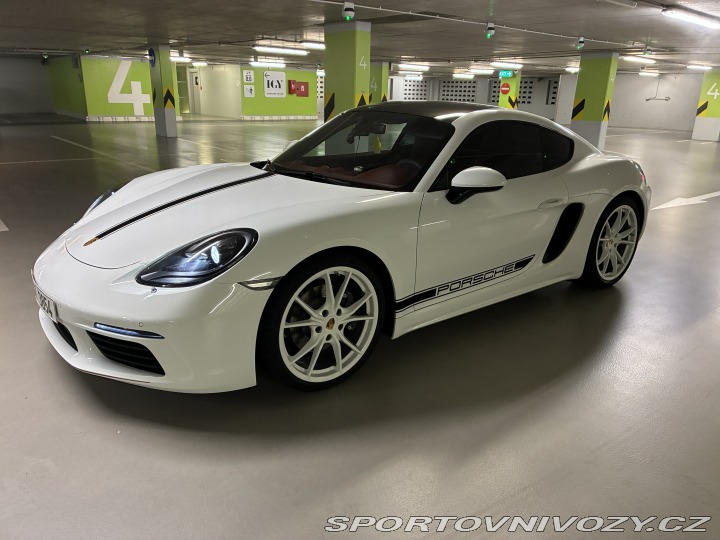 Porsche 718 Cayman 2025