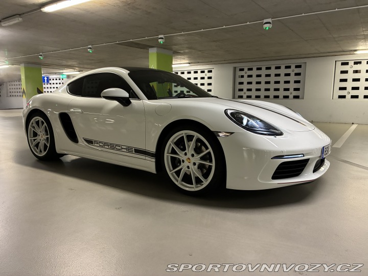 Porsche 718 Cayman 2025