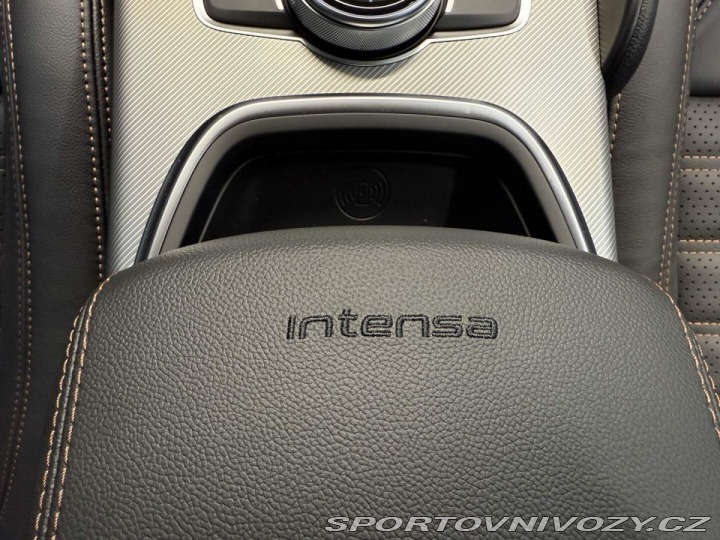 Alfa Romeo Giulia 2.0 Turbo 280k AT8 AWD  I 2025