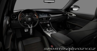 Alfa Romeo Giulia 2.0 Turbo 280k AT8 AWD I 2025