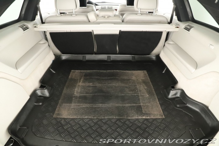 Mercedes-Benz Ostatní modely R R 500 4MATIC 2009