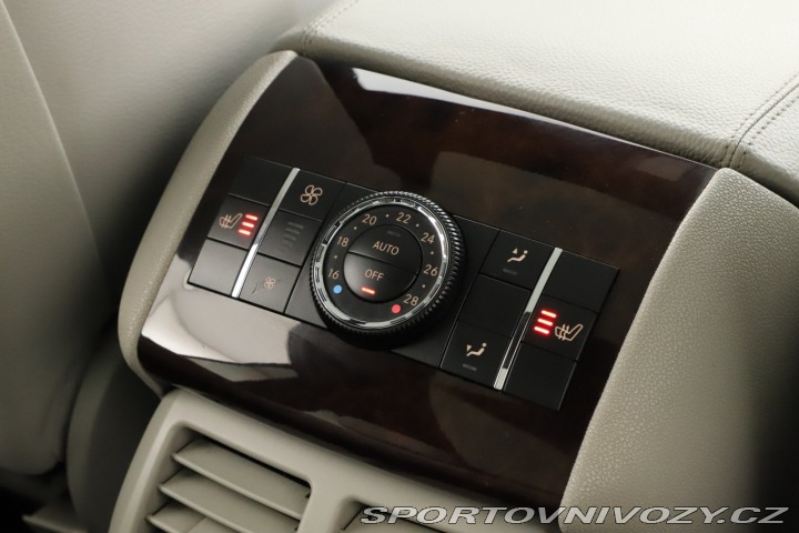 Mercedes-Benz Ostatní modely R R 500 4MATIC 2009