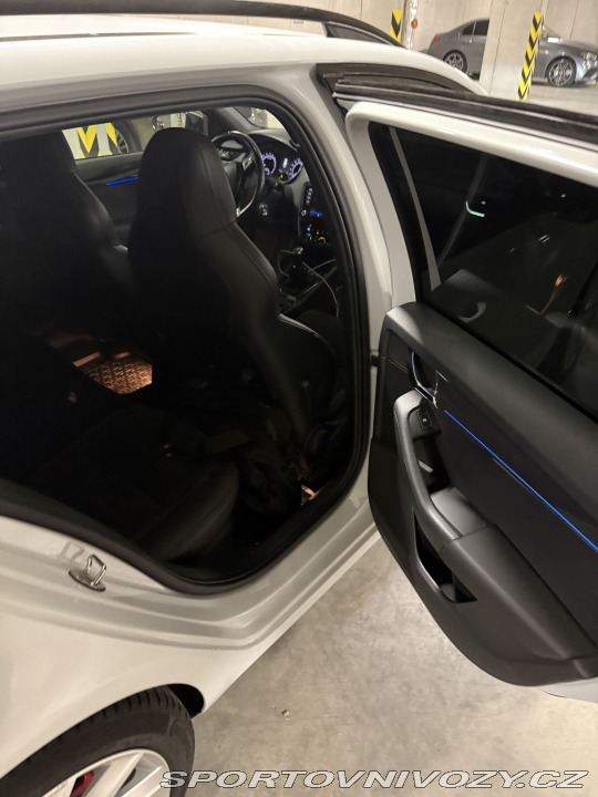 Škoda Octavia RS  2019