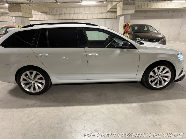 Škoda Octavia RS  2019