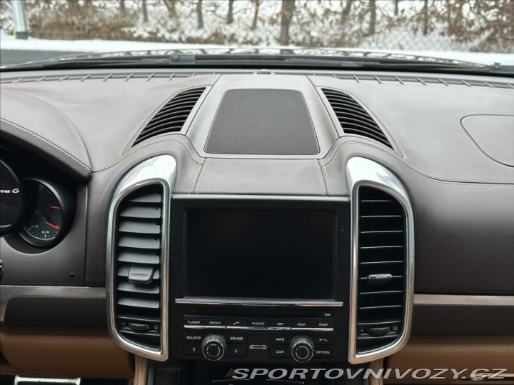 Porsche Cayenne 4,8 V8 420PS  GTS A/T 4x4 2012