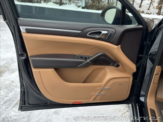 Porsche Cayenne 4,8 V8 420PS GTS A/T 4x4 2012