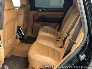 Porsche Cayenne 4,8 V8 420PS GTS A/T 4x4 2012