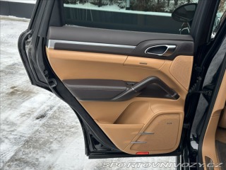 Porsche Cayenne 4,8 V8 420PS GTS A/T 4x4 2012