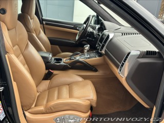 Porsche Cayenne 4,8 V8 420PS GTS A/T 4x4 2012