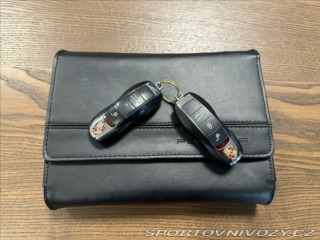 Porsche Cayenne 4,8 V8 420PS GTS A/T 4x4 2012