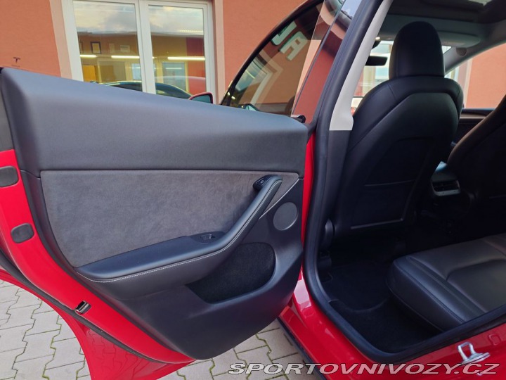 Tesla Model Y Dual Motor Long Range 378 2022