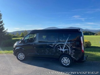 Ford Ostatní modely 2,0   výborný stav, najet 1800