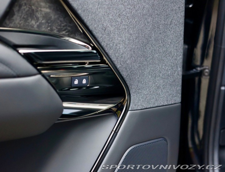 Ostatní značky Ostatní modely Land Rover Range Rover Sport P550e Autobiography, 405 2024